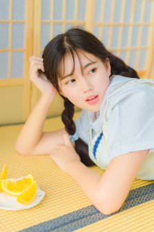 天真弦子